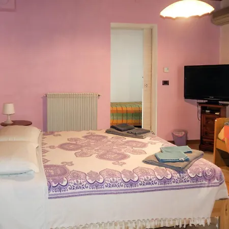 Locazione Turistica Casa Di Lia - Fco100 Apartmán